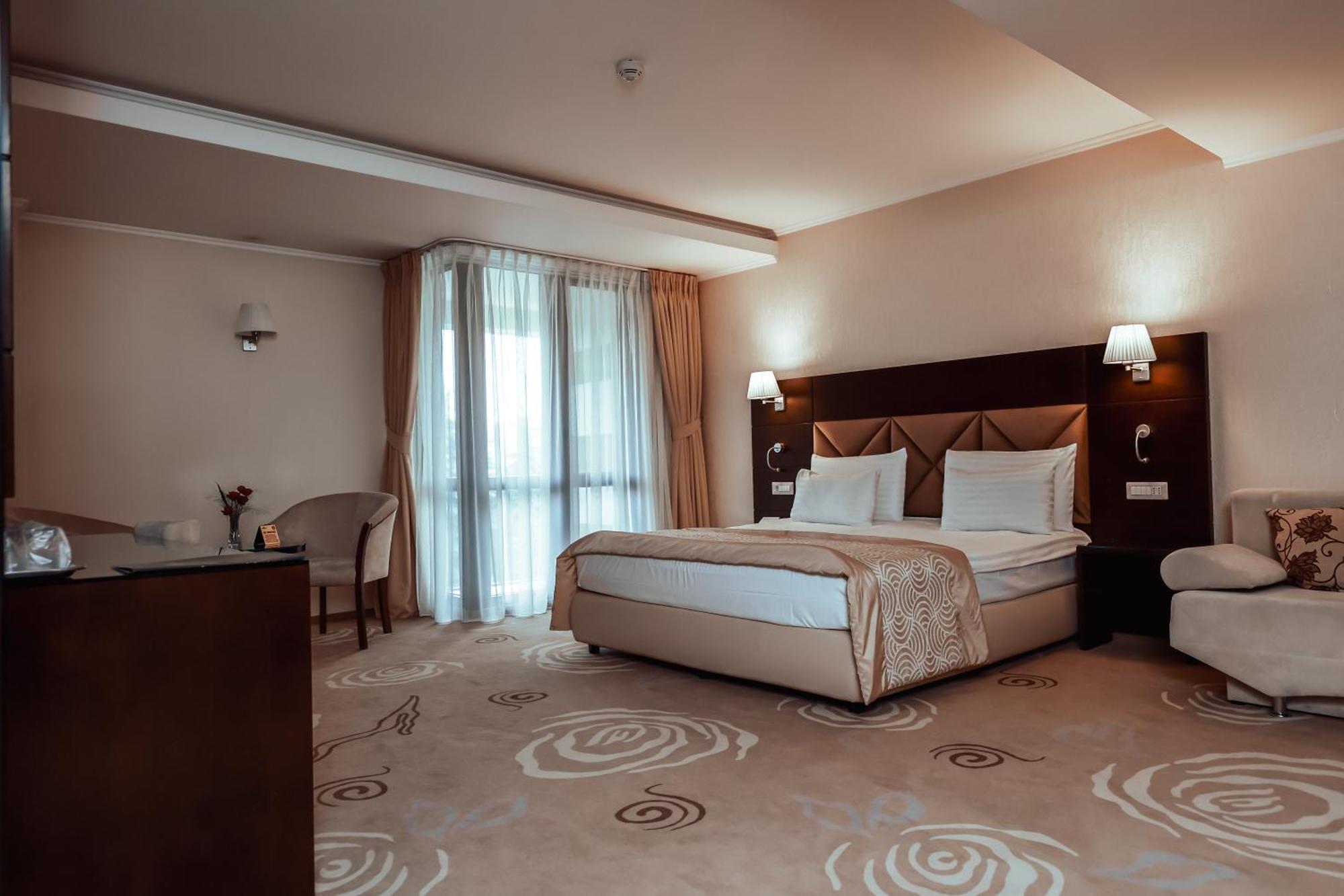 Grand Hotel Coroana Bistrita  Luaran gambar